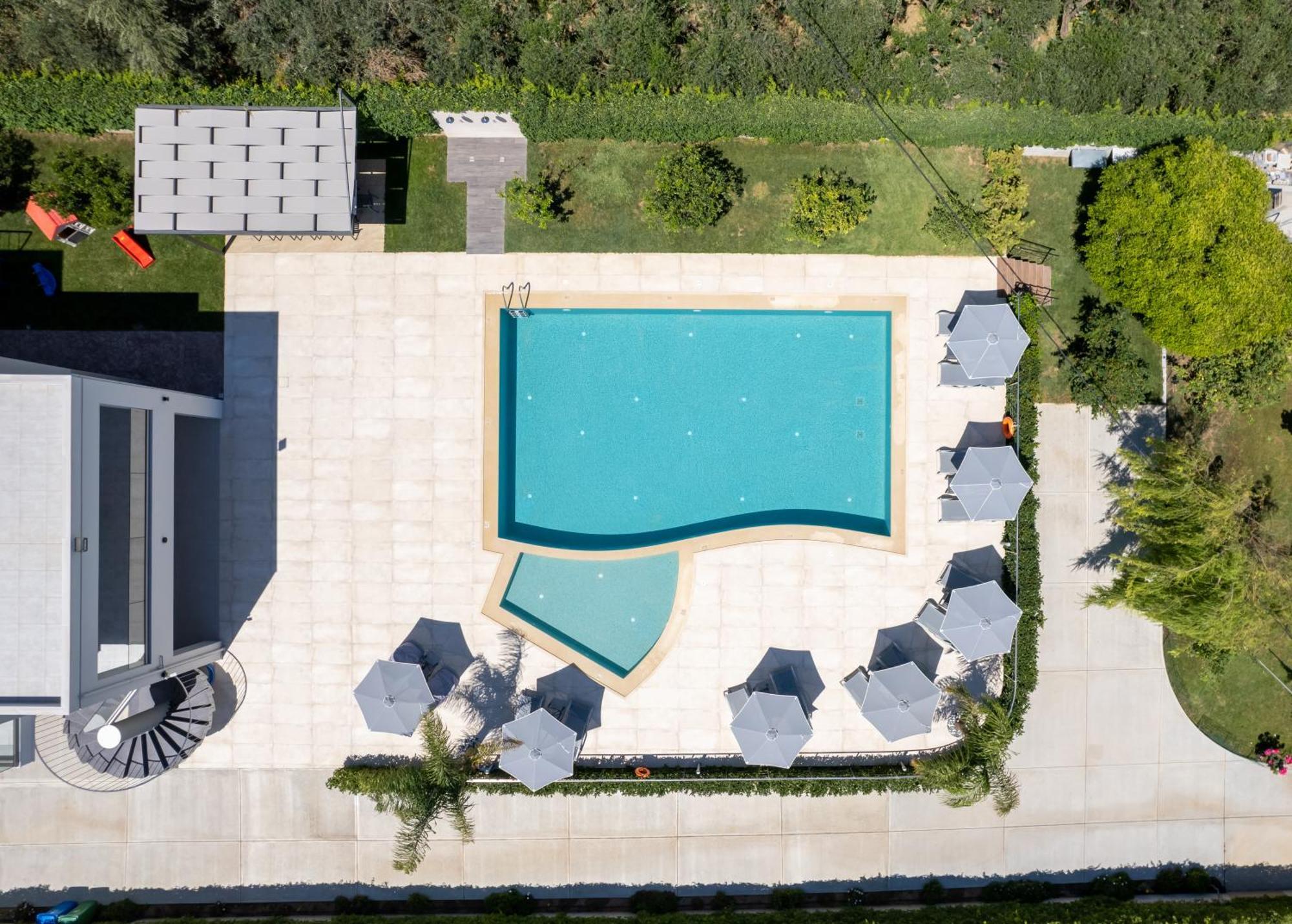 Destino Luxury Apts Ретимно Екстериор снимка
